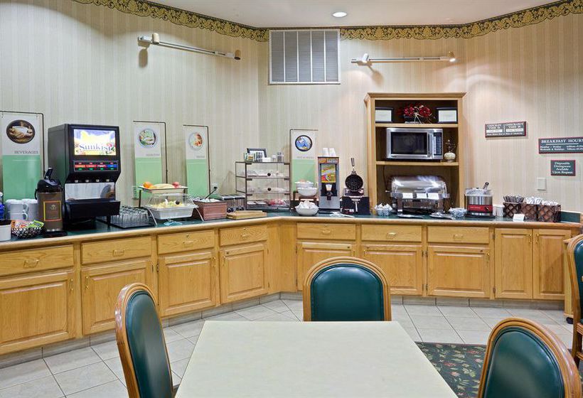 Hotel Country Inn & Suites By Carlson Salina  | Salina | Kansas | United States 7