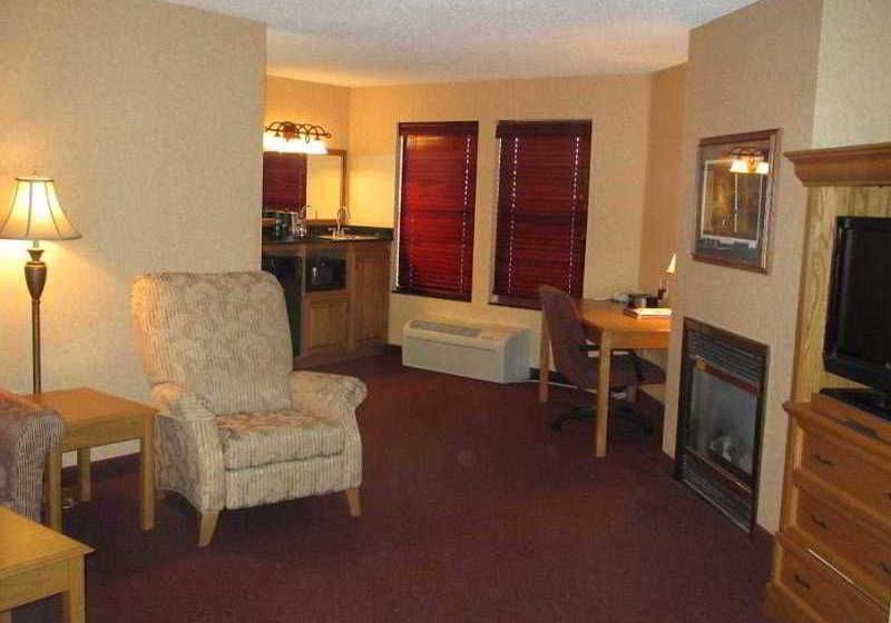 Hotel Norfolk Lodge & Suites Clarion Collection  | Norfolk | Nebraska | United States 4