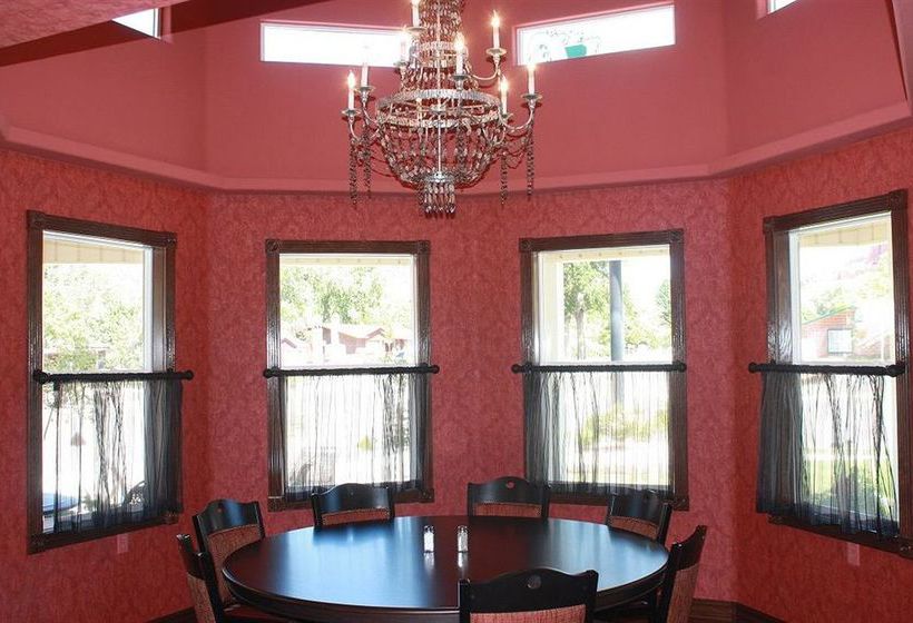 Hotel Victorian Charm Inn Clarion Collection  | Kanab | Utah | United States 16