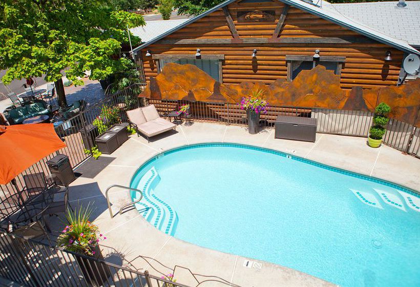 Hotel Victorian Charm Inn Clarion Collection  | Kanab | Utah | United States 9