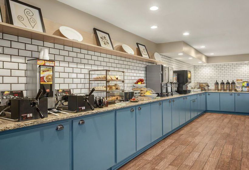 Hotel Country Inn & Suites By Carlson Ames  | Ames | Iowa | United States 19