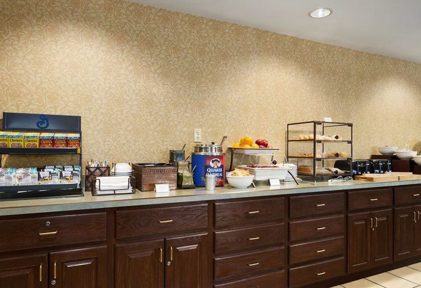 Hotel Country Inn & Suites BY Carlson, Big Rapids, Mi 