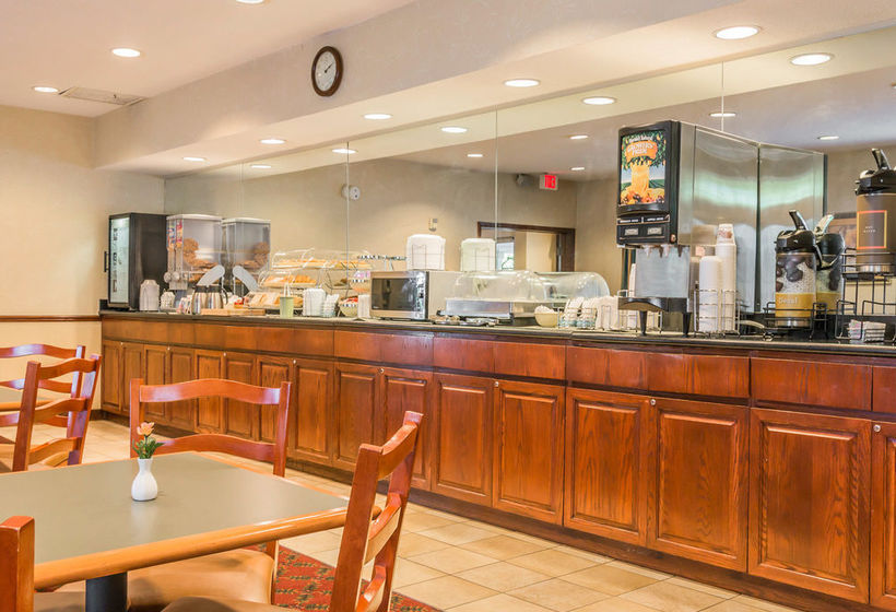 Hotel Country Inn & Suites BY Carlson Novi  | Novi | Michigan | United States 2