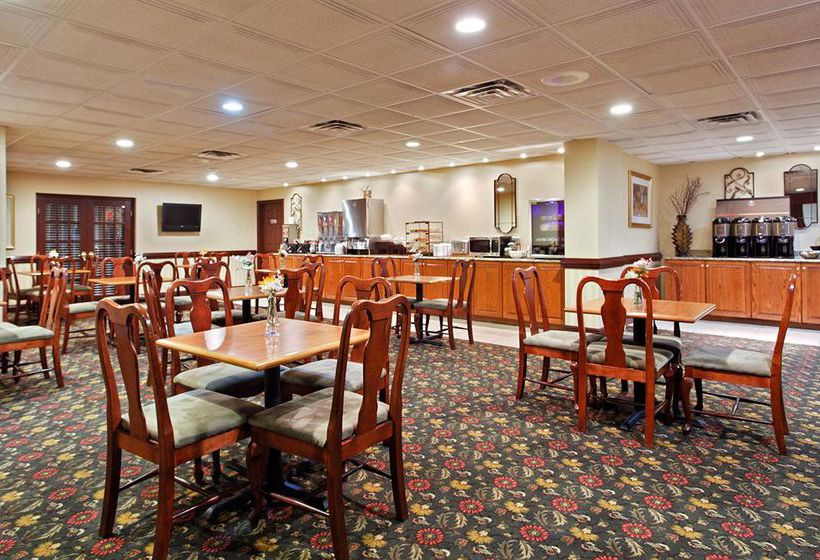 Hotel Country Inn & Suites BY Carlson Charlotte University Place  | Charlotte | North Carolina | United States 1