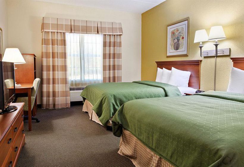 Hotel Country Inn & Suites BY Carlson Charlotte University Place  | Charlotte | North Carolina | United States 3