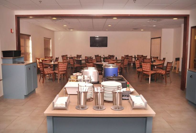 Hotel Country Inn & Suites BY Carlson Kearney  | Kearney | Nebraska | United States 13