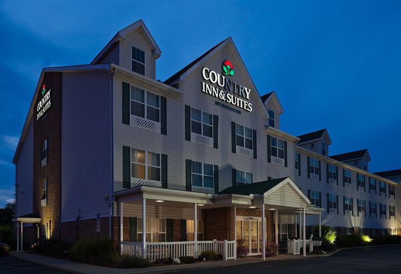 Hotel Country Inn & Suites BY Carlson Elyria  | Elyria | Ohio | United States 3
