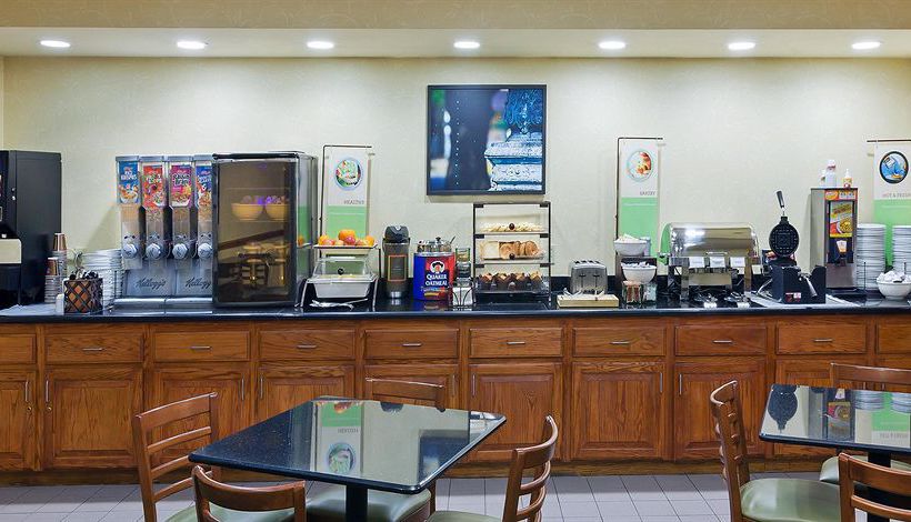 Hotel Country Inn & Suites - Oklahoma City  | Oklahoma City | Oklahoma | United States 7