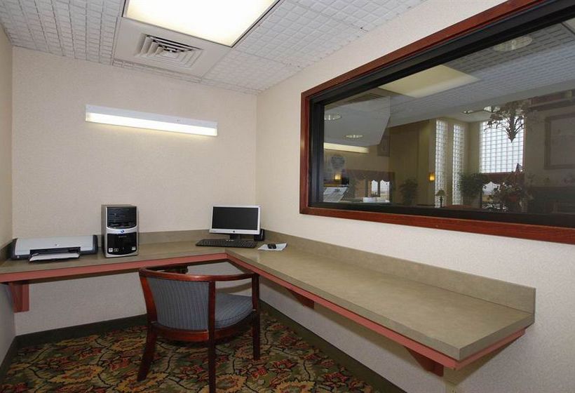 Hotel Red Roof Inn & Suites Newnan  | Newnan | Georgia | United States 5