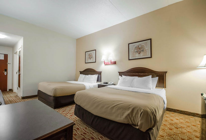Hotel Quality Inn & Suites Sellersburg  | Sellersburg | Indiana | United States 10