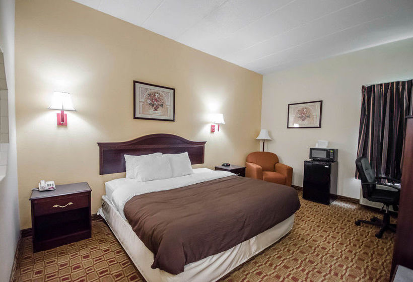 Hotel Quality Inn & Suites Sellersburg  | Sellersburg | Indiana | United States 12