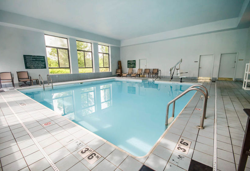 Hotel Quality Inn & Suites Sellersburg  | Sellersburg | Indiana | United States 13