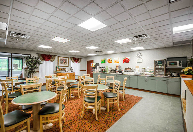 Hotel Quality Inn & Suites Sellersburg  | Sellersburg | Indiana | United States 7