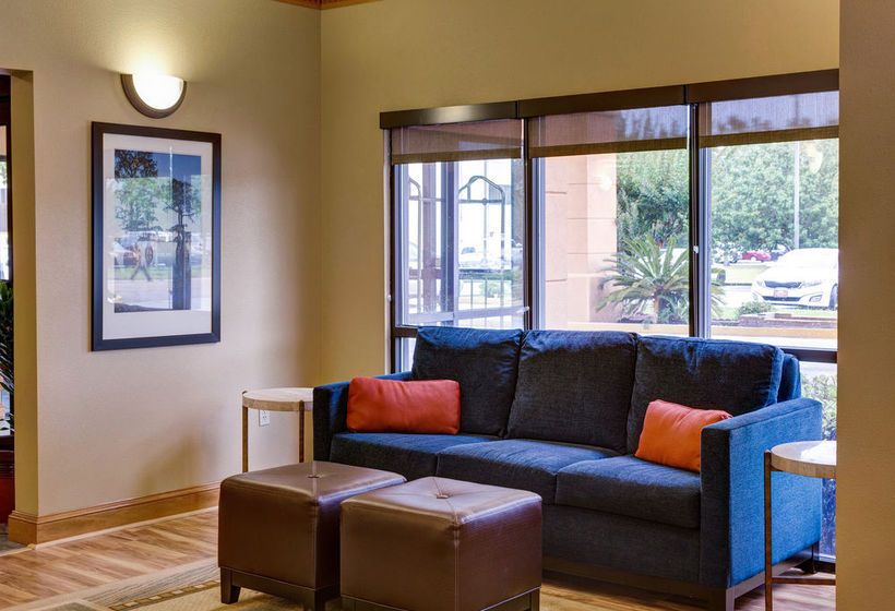 Hotel Comfort Inn & Suites  | Covington | Louisiana | United States 11