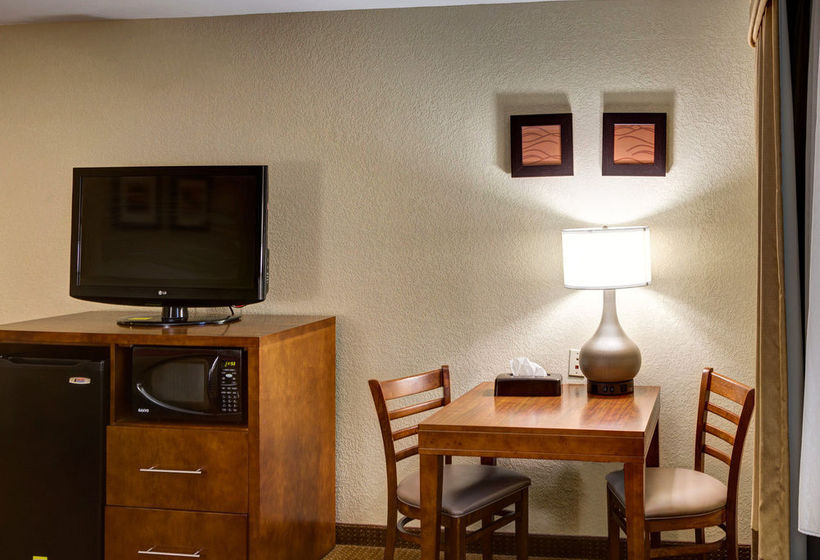 Hotel Comfort Inn & Suites  | Covington | Louisiana | United States 19