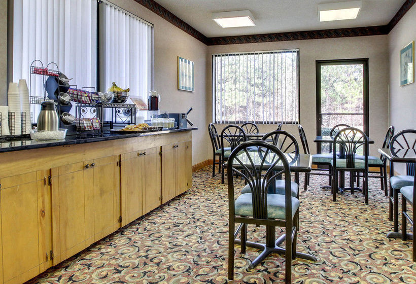 Hotel Econo Lodge Inn & Suites Forest Mississippi