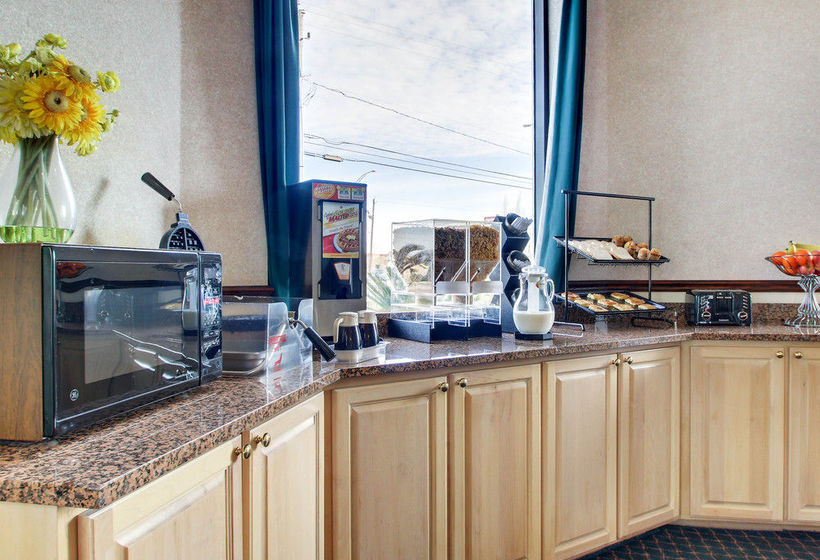 Hotel Econo Lodge Inn & Suites Gulfport  | Gulfport | Mississippi | Vereinigte Staaten 3