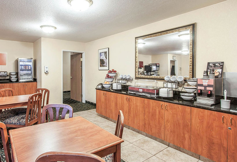 Hotel Comfort Inn & Suites 