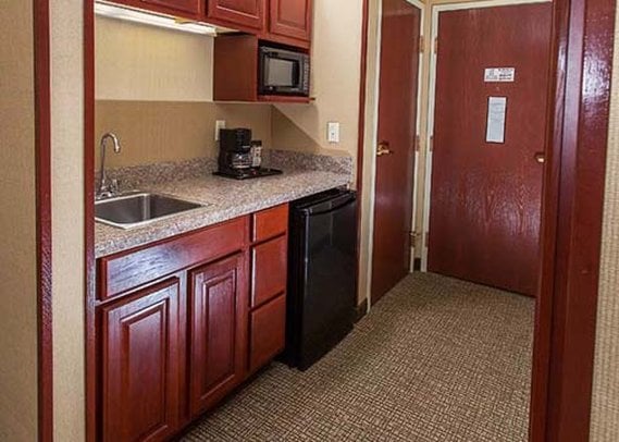 Hotel Comfort Inn & Suites  | Rapid City | South Dakota | United States 9