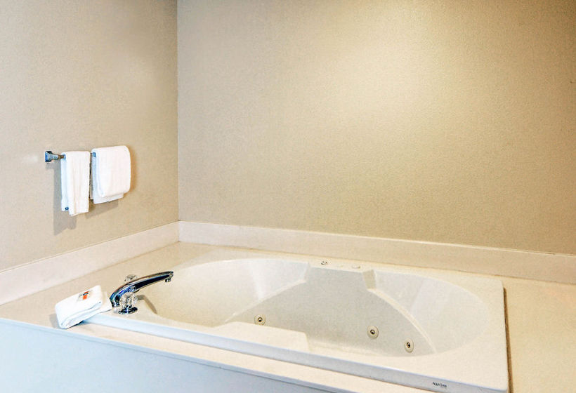 Hotel Quality Inn & Suites Wichita Falls  | Wichita Falls | Texas | United States 12