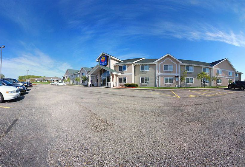 Hotel Comfort Inn & Suites  | Jackson | Wisconsin | United States 2