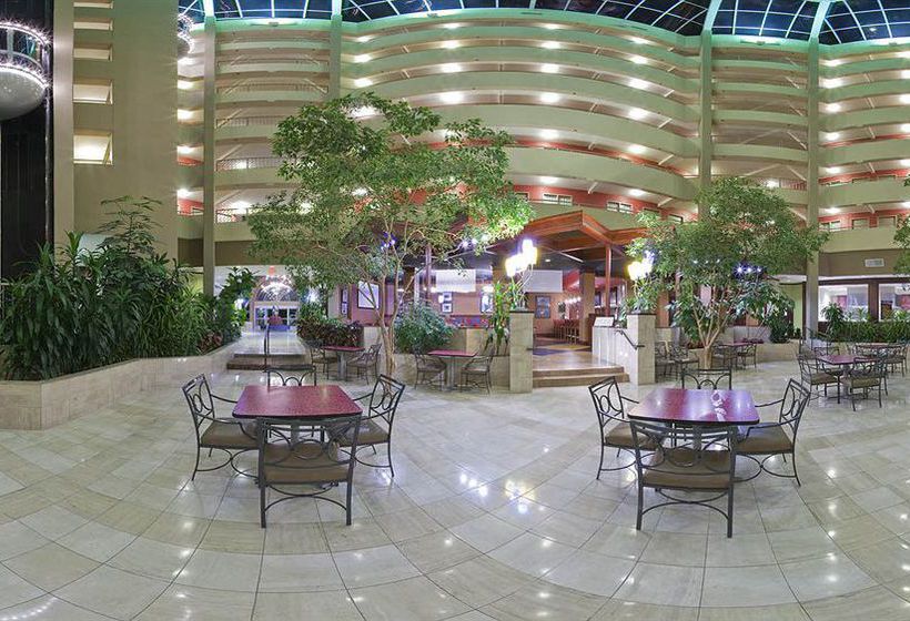 Hotel Crowne Plaza Suites Arlington  | Arlington | Texas | Estados Unidos 10