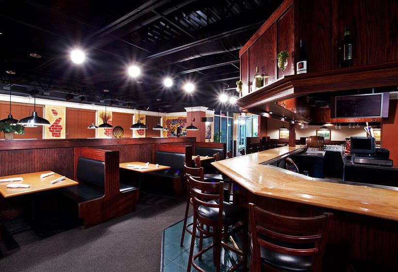 Hotel Holiday Inn Brunswick I-95 Exit 38  | Brunswick | Georgia | Estados Unidos 9