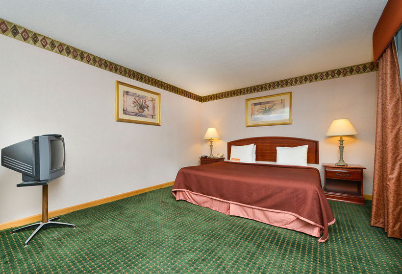 Hotel Howard Johnson Express Inn - Lenox  | Lenox | Massachusetts | United States 14