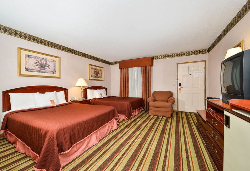 Hotel Howard Johnson Express Inn - Lenox  | Lenox | Massachusetts | United States 19