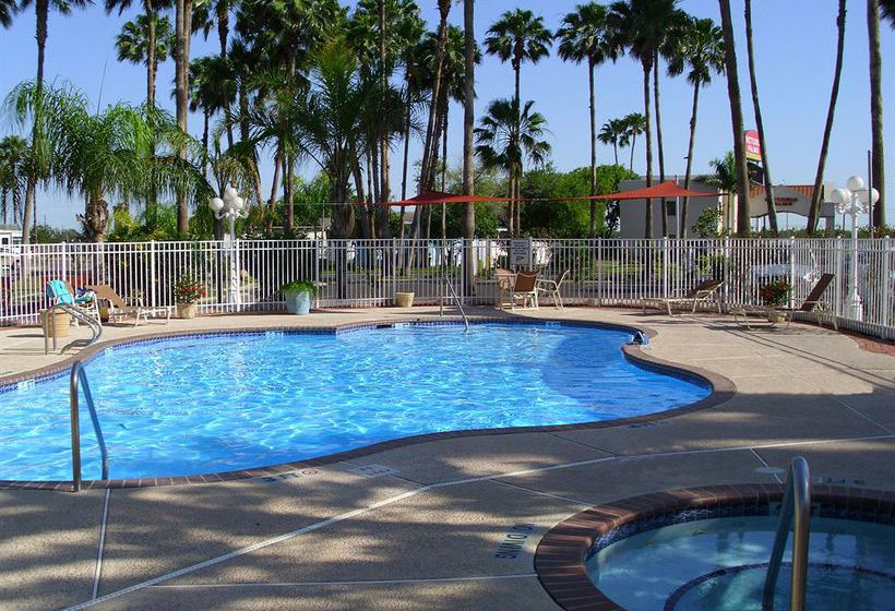 Resort Victoria Palms Inn & Suites 