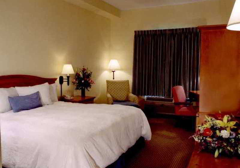 Hotel Hampton Inn & Suites Austin-Airport  | Austin | Texas | United States 11