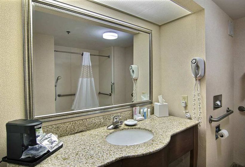 Hotel Hampton Inn Medina  | Medina | Ohio | United States 17