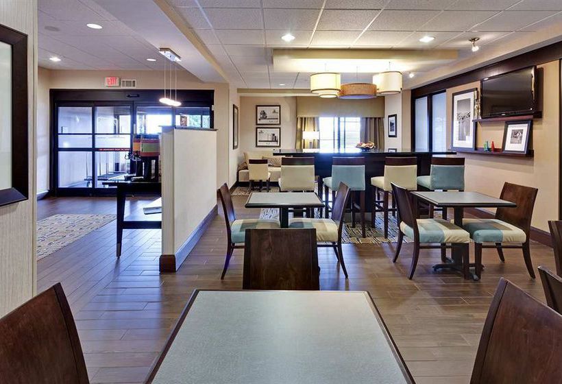 Hotel Hampton Inn Columbia  | Columbia | Tennessee | United States 11