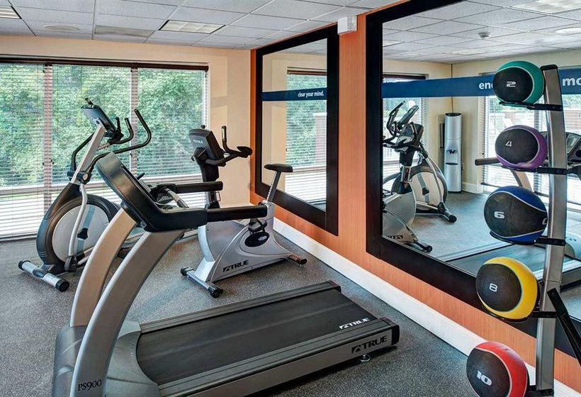 Hampton Inn & Suites Charlotte - Arrowood  | Charlotte | North Carolina | United States 9