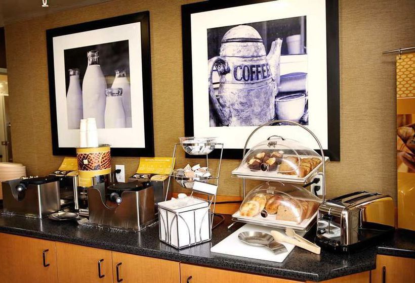 Hotel Hampton Inn Mitchell  | Mitchell | South Dakota | United States 14