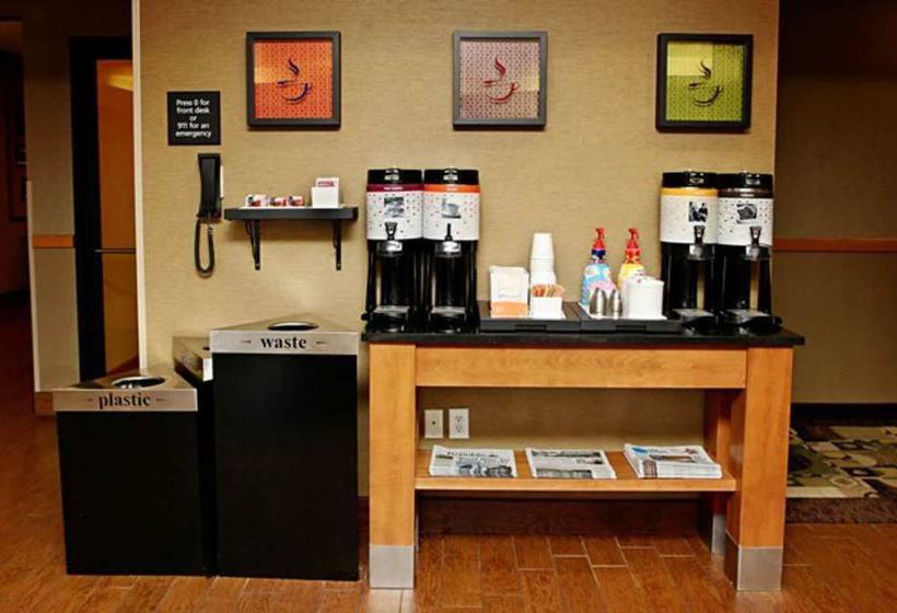 Hotel Hampton Inn Mitchell  | Mitchell | South Dakota | United States 17