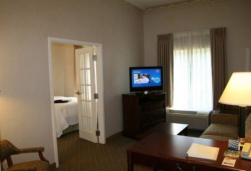 Hotel Hampton Inn & Suites Middletown Newport  | Newport | Rhode Island | United States 13