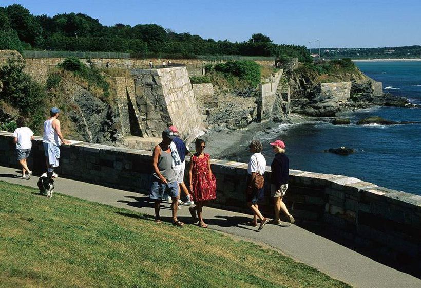 Hotel Hampton Inn & Suites Middletown Newport  | Newport | Rhode Island | United States 2