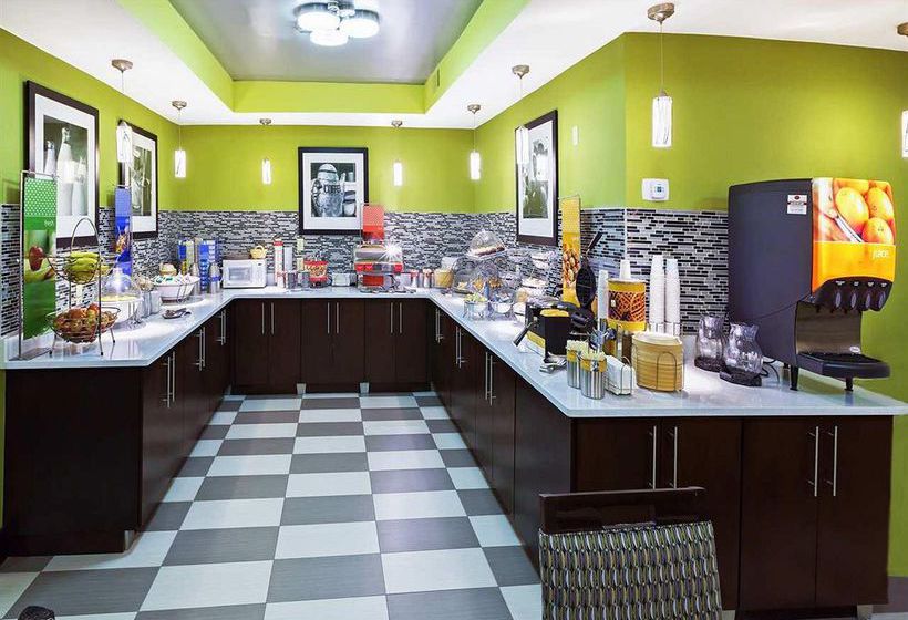 Hotel Hampton Inn Paris  | Paris | Texas | United States 6