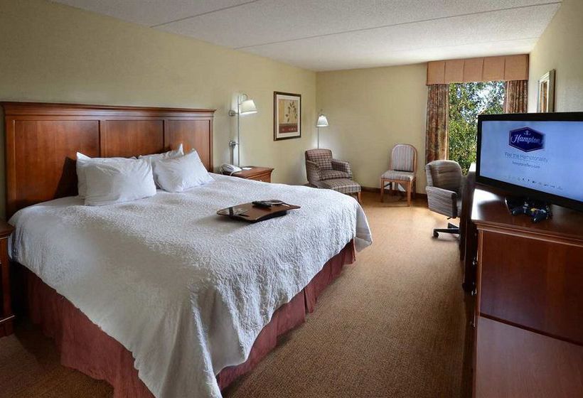 Hotel Hampton Inn Raleigh-Capital Blvd. North  | Raleigh | North Carolina | United States 10