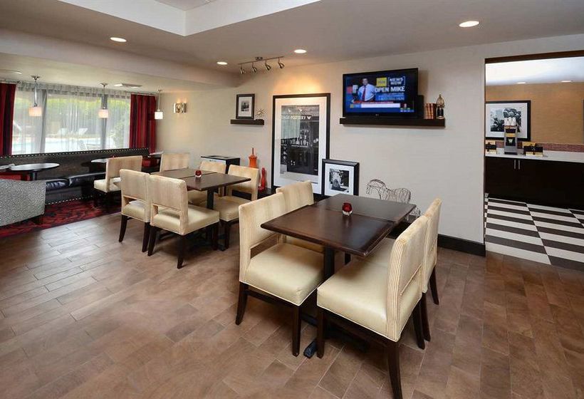 Hotel Hampton Inn Raleigh-Capital Blvd. North  | Raleigh | North Carolina | United States 12