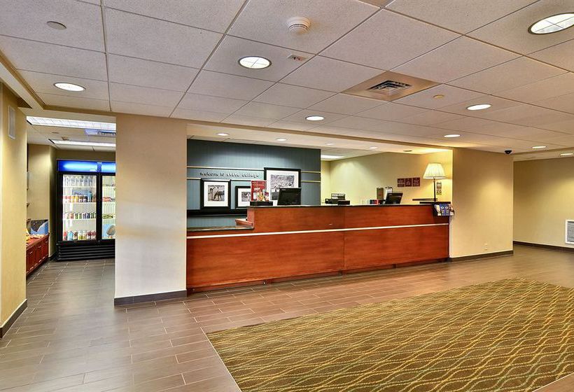 Hotel Hampton Inn & Suites Williamsburg Square  | State College | Pennsylvania | United States 17