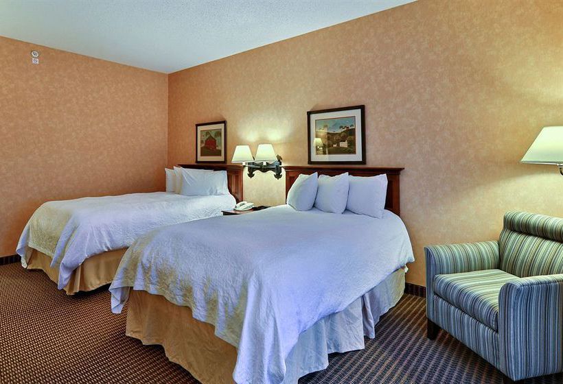 Hotel Hampton Inn & Suites Williamsburg Square  | State College | Pennsylvania | United States 3