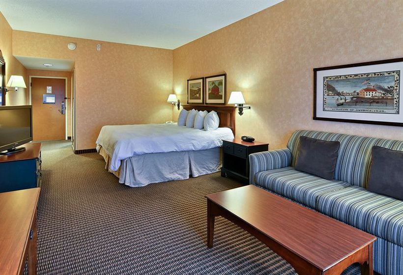 Hotel Hampton Inn & Suites Williamsburg Square  | State College | Pennsylvania | United States 9