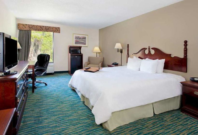 Hotel Hampton Inn Valdosta Lake Park Area  | Lake Park | Georgia | United States 15