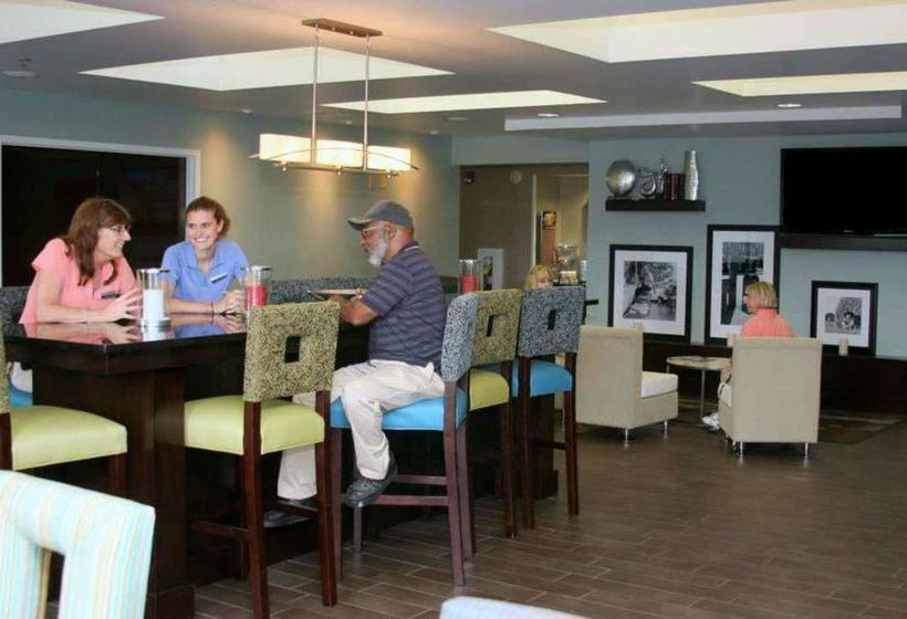 Hotel Hampton Inn Williamston  | Williamston | North Carolina | United States 13