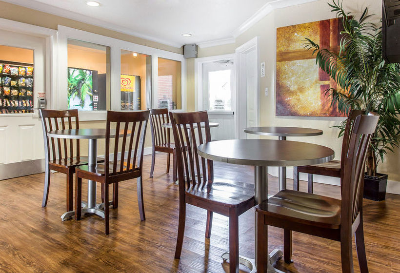 Hotel Suburban Extended Stay Kennesaw Kennesaw Georgia