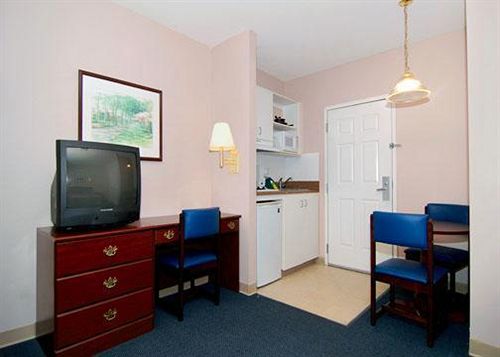 Hotel Suburban Extended Stay Charlotte  | Charlotte | North Carolina | United States 3