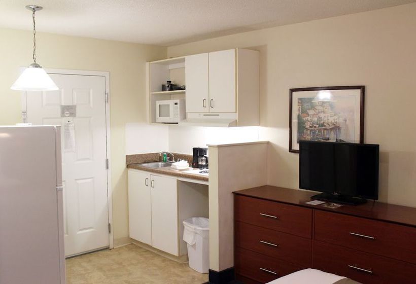 Suburban Extended Stay Hotel Hampton  | Hampton | Virginia | United States 8
