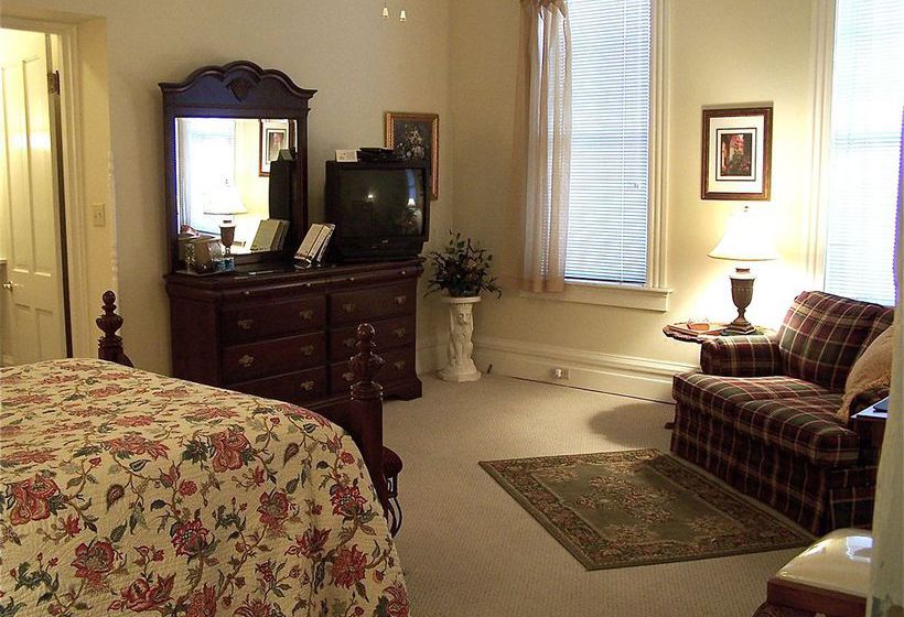 Bed and Breakfast Lyndon House Bed&Breakfast  | Lexington | Kentucky | United States 1